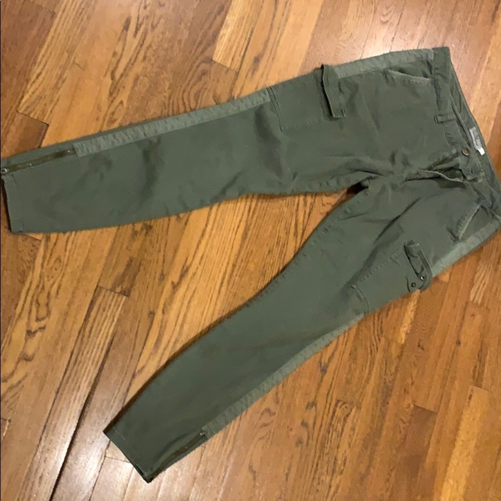 Vineyard Vines women’s cargo pants